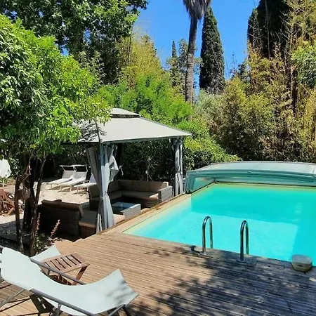 De L'eolienne Holiday home Carqueiranne